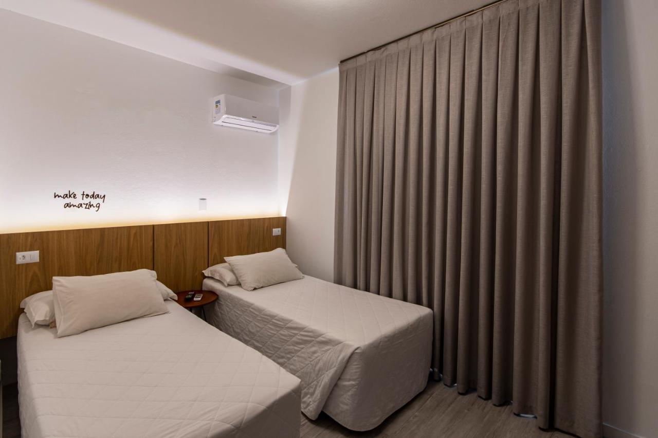 Hotel Melo Balneário Camboriú Esterno foto